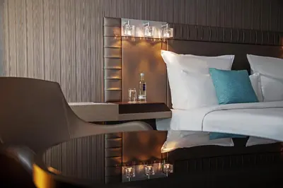 Ein Sitzbereich in der Unterkunft Steigenberger Airport Hotel Berlin