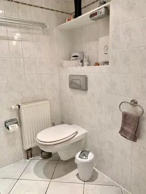 Ein Badezimmer in der Unterkunft Ferienwohnung Fürstenwalde Spree