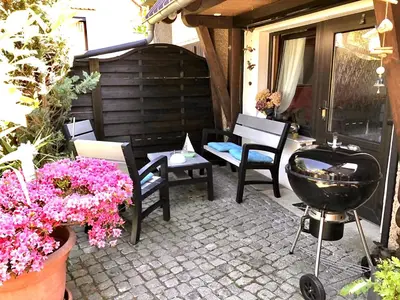 Ein für Gäste verfügbarer Grill im Ferienhaus