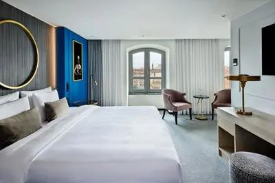 Ein Bett oder Betten in einem Zimmer der Unterkunft Hotel Luc, Autograph Collection