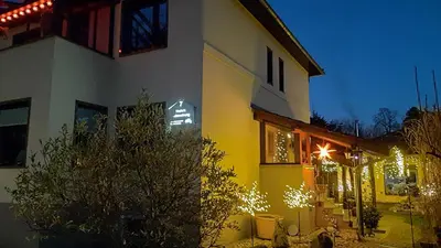 Das Gebäude in dem sich die Ferienwohnung befindet