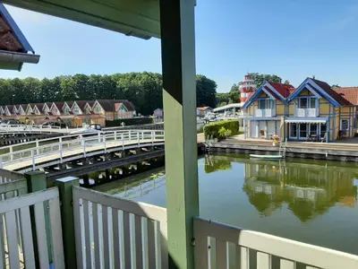 Blick auf einen Fluss in der Nähe des Ferienhauses