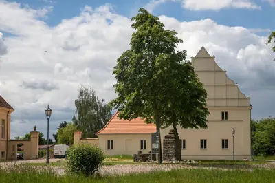 Das Gebäude in dem sich das Hotel befindet