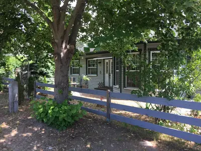 Ein Garten an der Unterkunft Ferienhaus Ahornallee