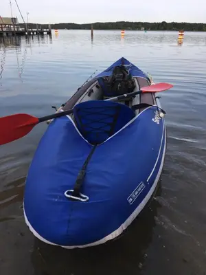 Blick auf einen Fluss in der Nähe des Ferienhauses