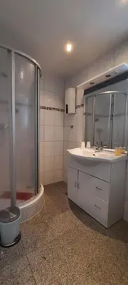 Ein Badezimmer in der Unterkunft Miles Hotel Berlin