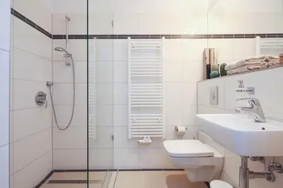 Ein Badezimmer in der Unterkunft 4 Personen Altbau nahe Kurfürstendamm - Macbeth