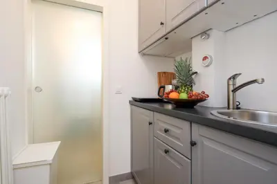 Küche/Küchenzeile in der Unterkunft 4 Personen Altbau Apartment nahe Kurfürstendamm - Romeo & Julia