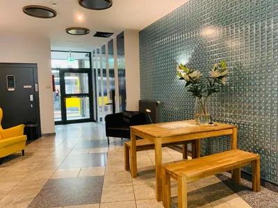 Ein Sitzbereich in der Unterkunft Grand Hostel Berlin Urban