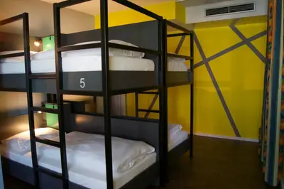 Ein Bett oder Betten in einem Zimmer der Unterkunft Grand Hostel Berlin Urban