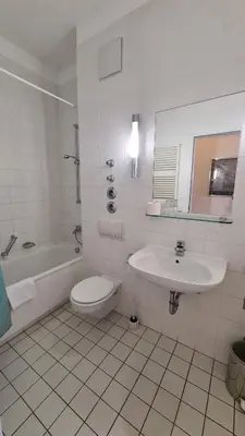 Ein Badezimmer in der Unterkunft TopDomizil Apartments Berlin Mitte