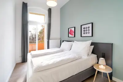 Ein Bett oder Betten in einem Zimmer der Unterkunft BENSIMON apartments Mitte/Wedding