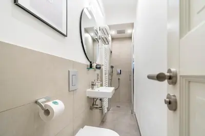 Ein Badezimmer in der Unterkunft BENSIMON apartments Mitte/Wedding