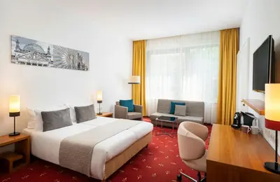 TV/Unterhaltungsangebot in der Unterkunft Leonardo Hotel Berlin KU'DAMM