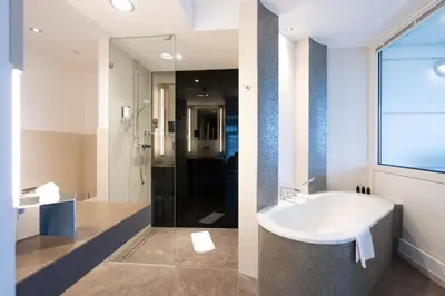 Ein Badezimmer in der Unterkunft Kongresshotel Potsdam am Templiner See