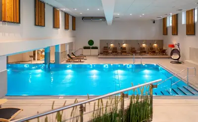 Der Swimmingpool an oder in der Nähe von Kongresshotel Potsdam am Templiner See