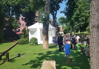 Gäste, die in der Unterkunft The Lakeside - Burghotel zu Strausberg übernachten