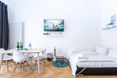 TV/Unterhaltungsangebot in der Unterkunft DR Apartments Prenzlauer Berg