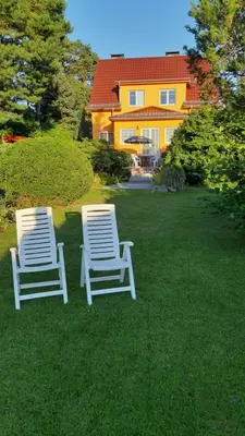 Ein Garten an der Unterkunft Haus am Zemminsee