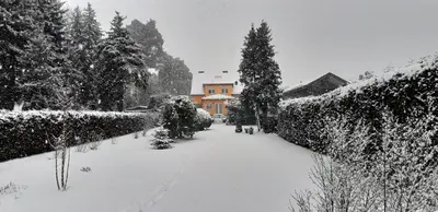Haus am Zemminsee im Winter