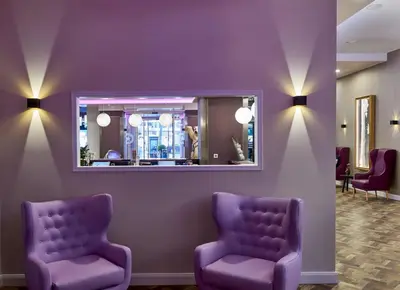 Ein Sitzbereich in der Unterkunft Hollywood Media Hotel am Kurfürstendamm