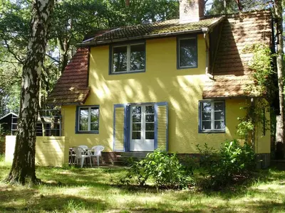 Ein Garten an der Unterkunft Ferienhaus am Beetzsee