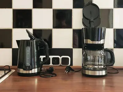 Kaffee-/Teezubehör in der Unterkunft Ruhige Ferienwohnung in Kreuzberg
