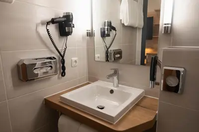 Ein Badezimmer in der Unterkunft acama Hotel & Hostel Kreuzberg