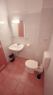 Ein Badezimmer in der Unterkunft Märkischer Hof Hotel