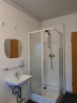 Ein Badezimmer in der Unterkunft Märkischer Hof Hotel