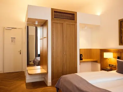Ein Bett oder Betten in einem Zimmer der Unterkunft Hotel Lindenufer