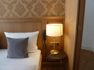 Ein Bett oder Betten in einem Zimmer der Unterkunft Hotel Lindenufer