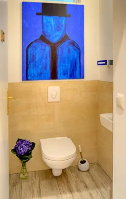 Ein Badezimmer in der Unterkunft Dunckerstr.