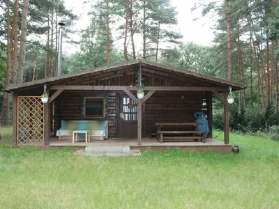 Das Gebäude in dem sich das Ferienhaus befindet