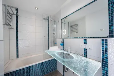 Ein Badezimmer in der Unterkunft Hotel Linther Hof