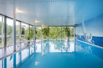 Der Swimmingpool an oder in der Nähe von Ringhotel Seehof