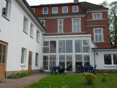 Das Gebäude in dem sich die Pension befindet
