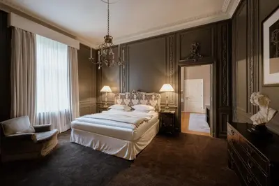 Ein Bett oder Betten in einem Zimmer der Unterkunft Schlosshotel Berlin