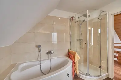 Ein Badezimmer in der Unterkunft Ferienwohnung Neukölln