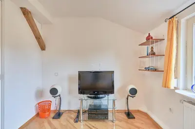 TV/Unterhaltungsangebot in der Unterkunft Ferienwohnung Neukölln