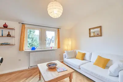 Ein Sitzbereich in der Unterkunft Ferienwohnung Neukölln