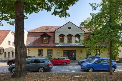 Das Gebäude in dem sich das Hotel befindet