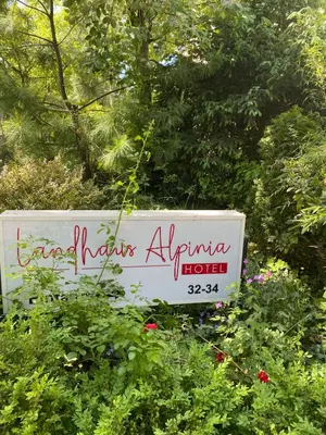 Ein Garten an der Unterkunft Landhaus Alpinia