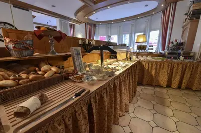 Essen im Hotel oder in der Nähe