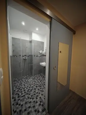 Ein Badezimmer in der Unterkunft Apartments Kolo 77