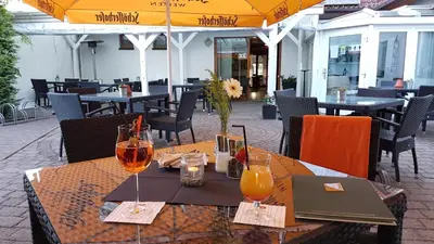 Getränke in der Unterkunft Landhotel zum Baggernpuhl