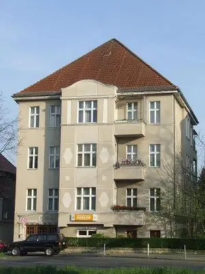 Das Gebäude in dem sich die Pension befindet