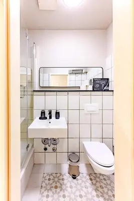 Ein Badezimmer in der Unterkunft Cozy Studio Apartments In Berlin Prenzlauer Berg