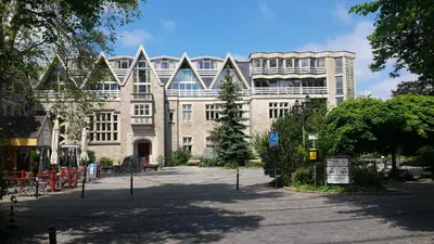Das Gebäude in dem sich das Hostel befindet