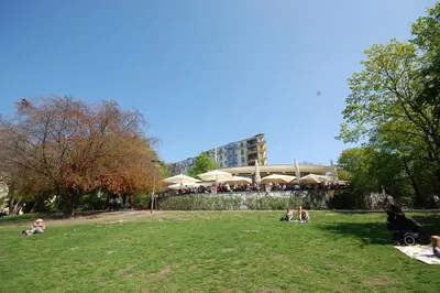 Ein Garten an der Unterkunft Berlin Habitat